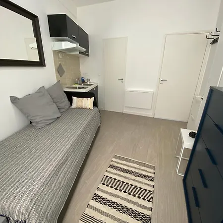 Proche Parc Chambrun - Valrose Апартаменты *